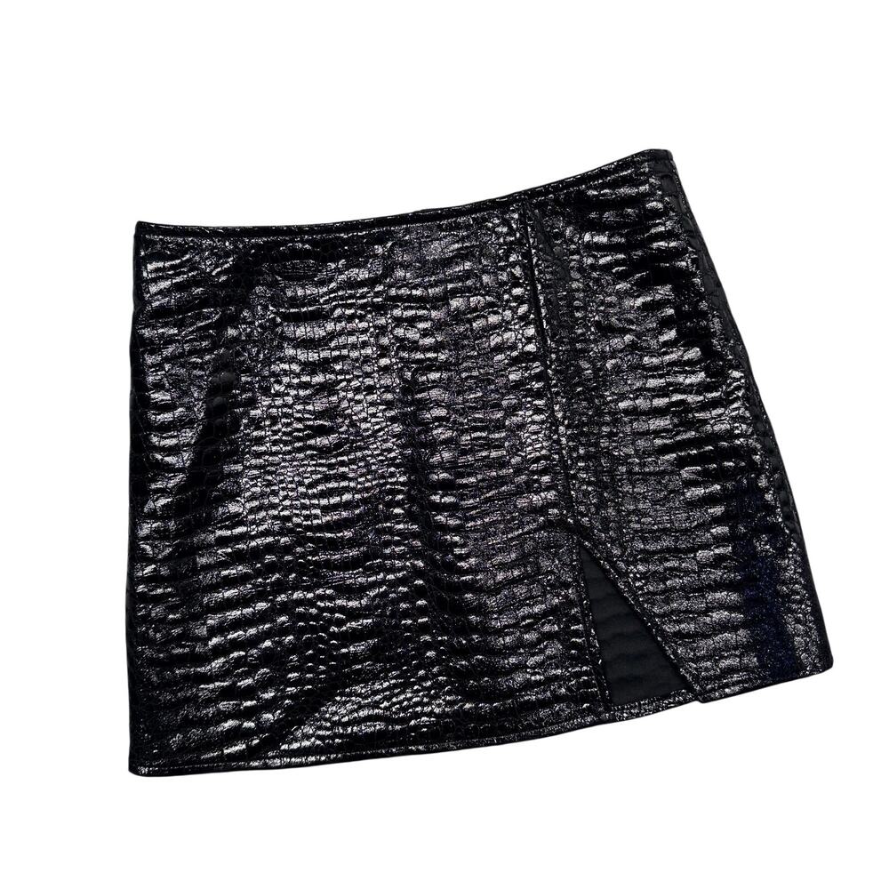 MOTEL Croc Print Black Mini Skirt W/ Slit Medium